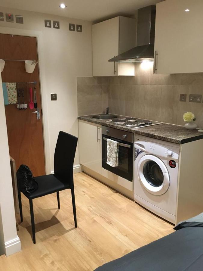 Studio Flat In The Heart Of Golders Green London Eksteriør bilde